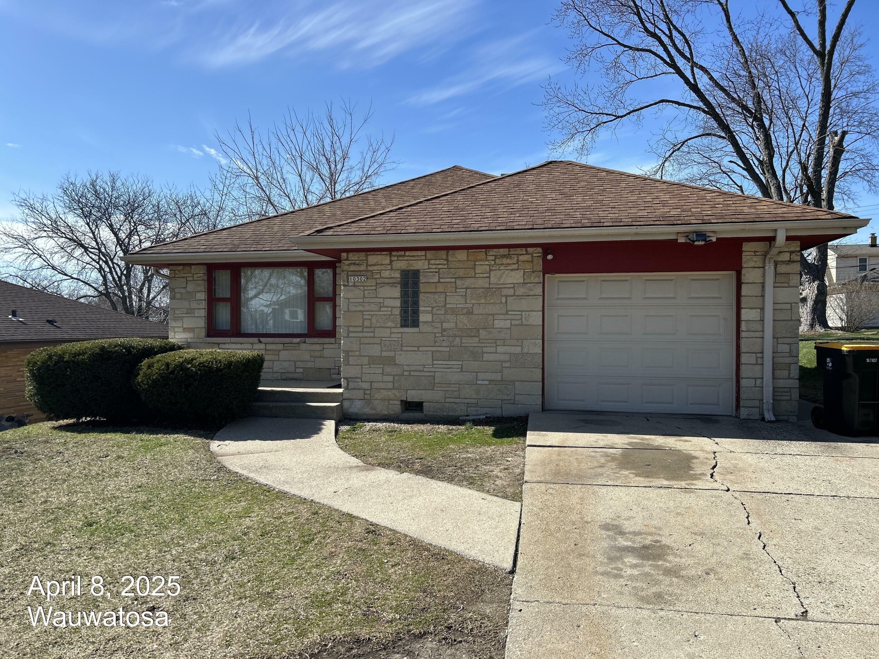 10302 W Sunset Ave  Wauwatosa WI 53222 photo