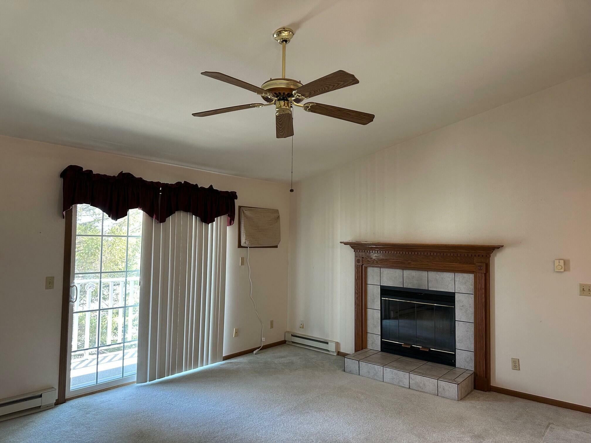 Property Photo: 820 Devonshire Ln A WI 53090