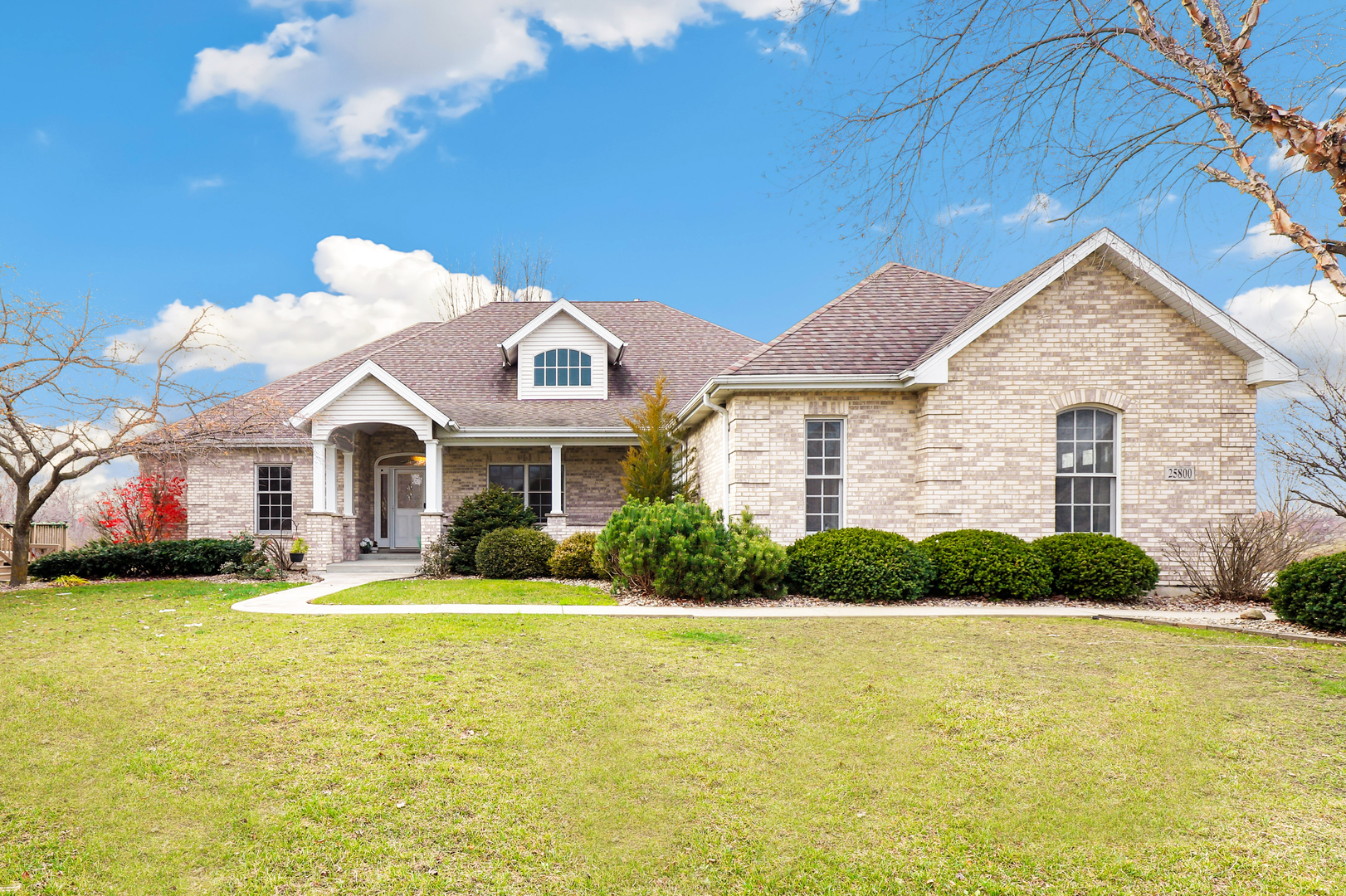Property Photo: 25800 S Kensington Lane IL 60449