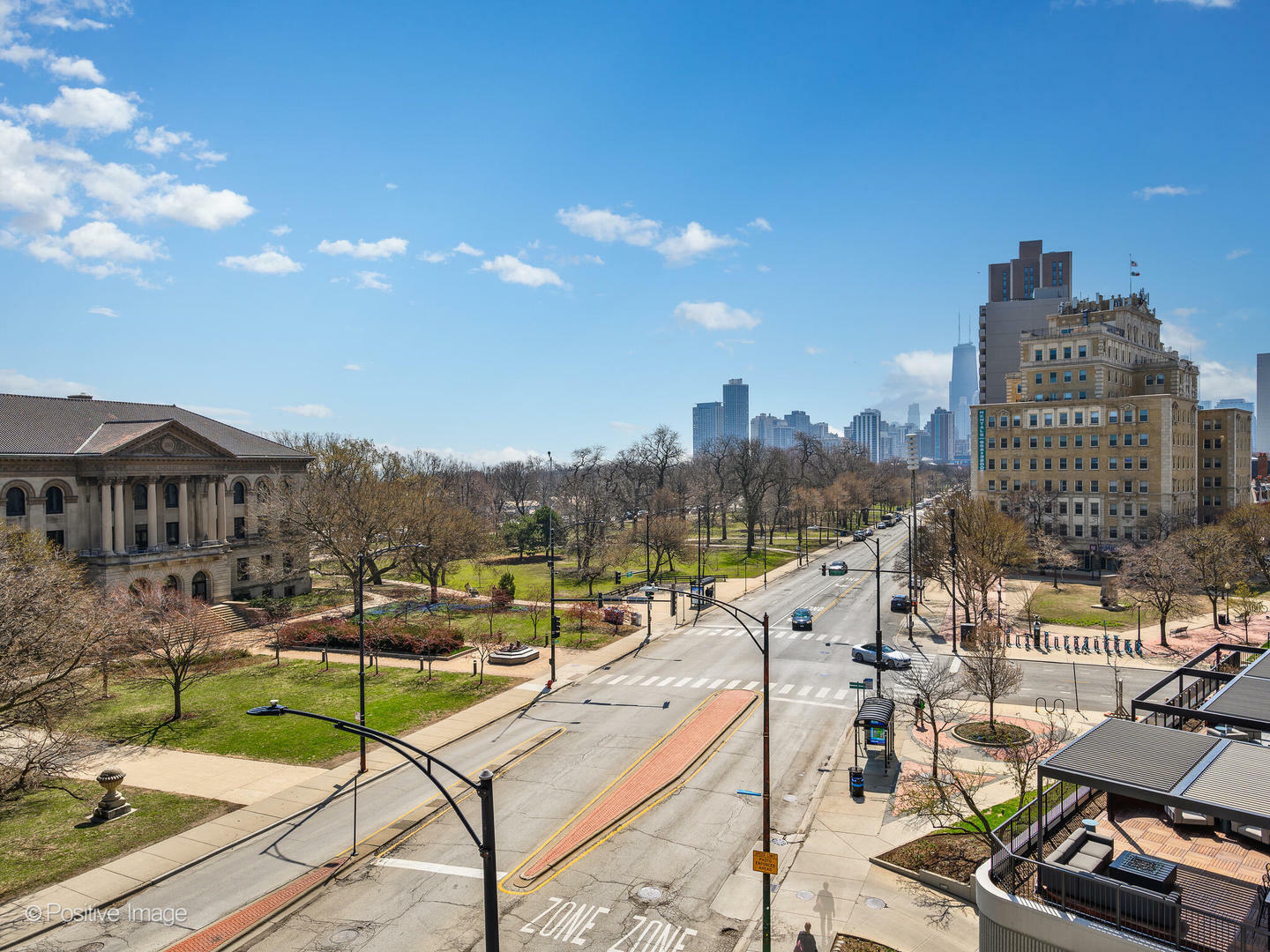 Property Photo: 2020 N Lincoln Park West 4F IL 60614