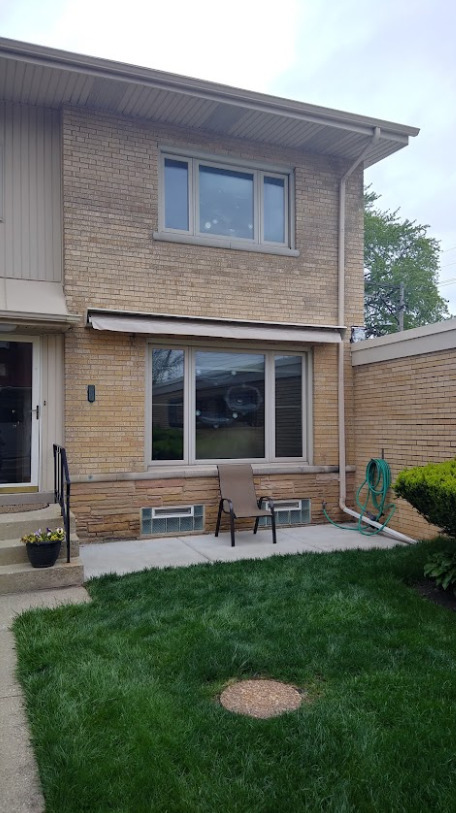Property Photo: 6325 N Cicero Avenue IL 60646
