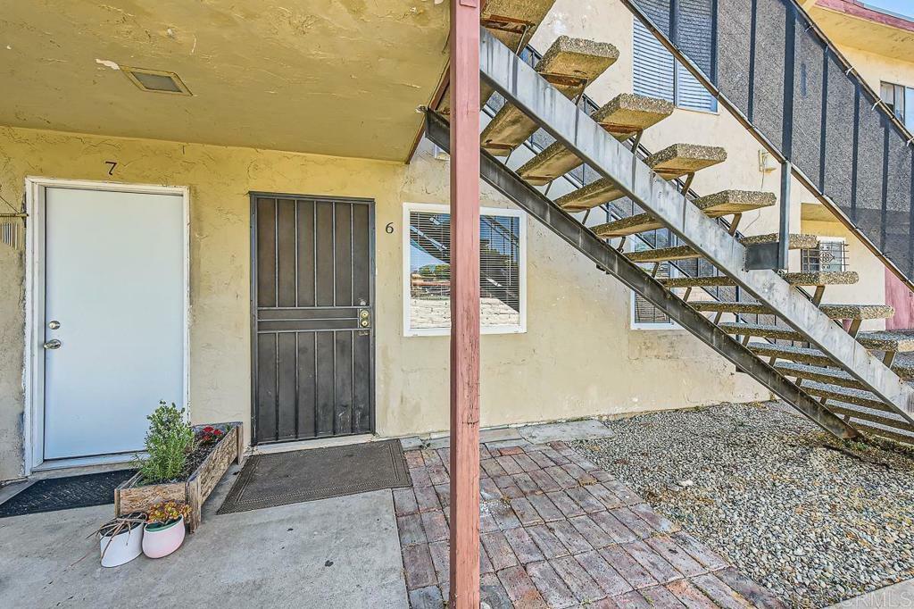 Property Photo: 5164 Landis Street 6 CA 92105