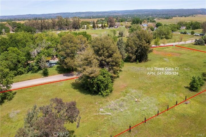 Property Photo:  110 Three Oaks  CA 95973 