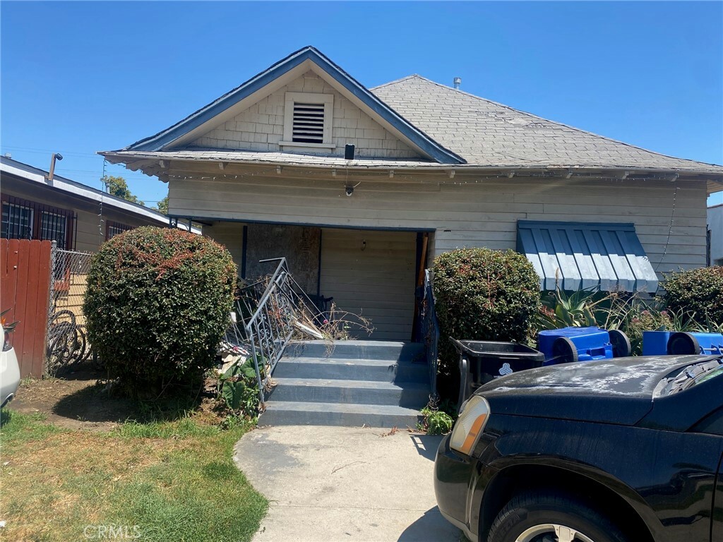 Property Photo: 237 E 65th Street CA 90003