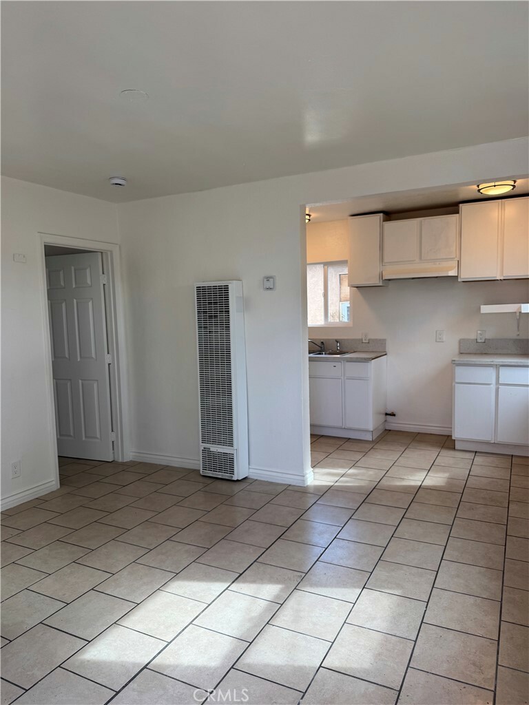 Property Photo: 220 N Rose Avenue 1 CA 90221