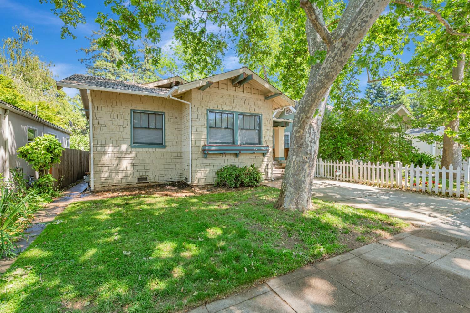 Property Photo: 2535 41st Street CA 95817