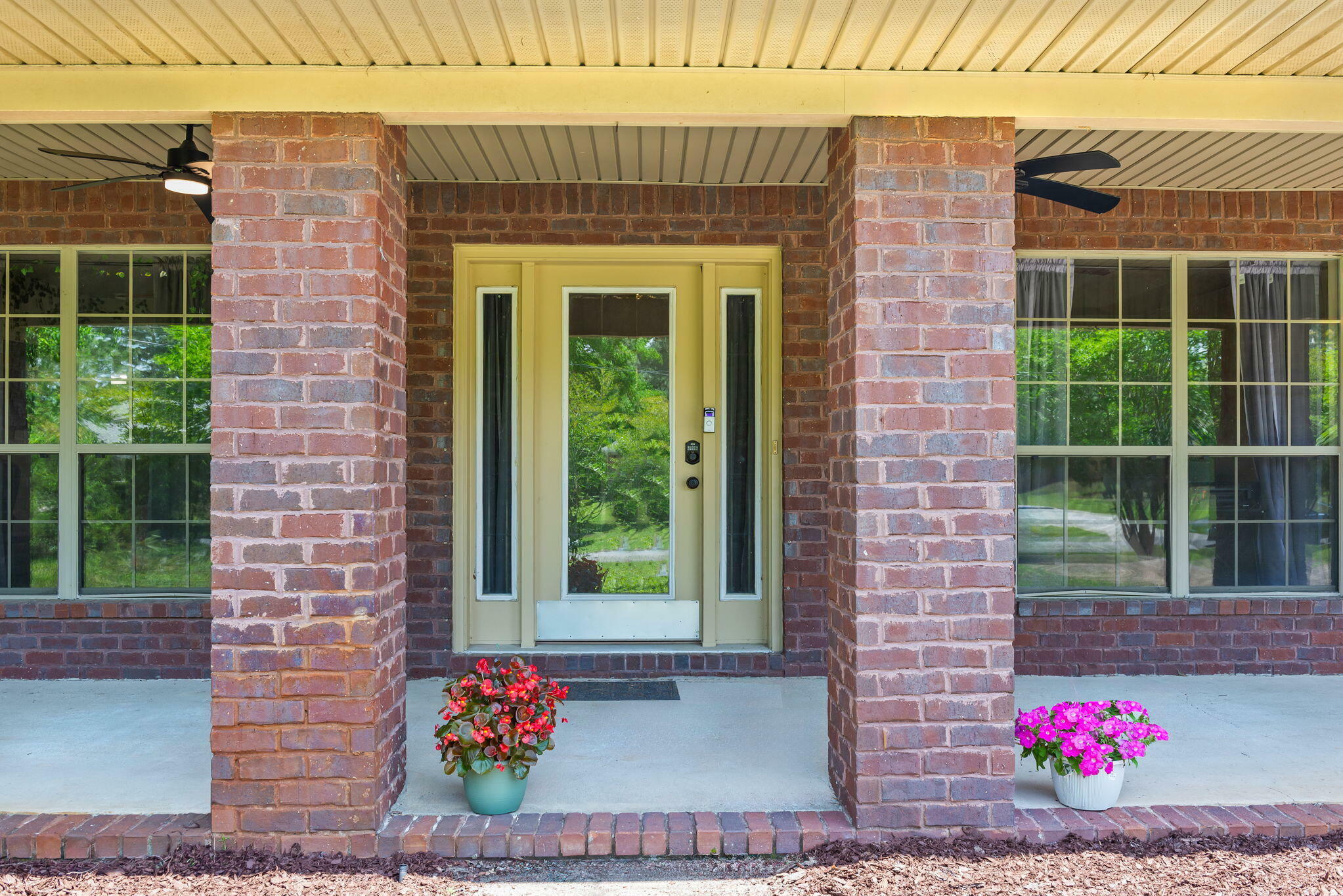 Property Photo: 7134 Snug Waters Road FL 32566