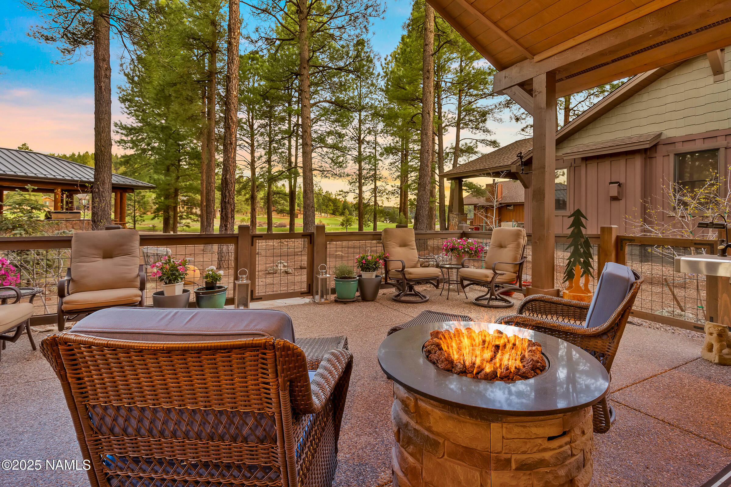 Property Photo: 4455 W Braided Rein AZ 86005