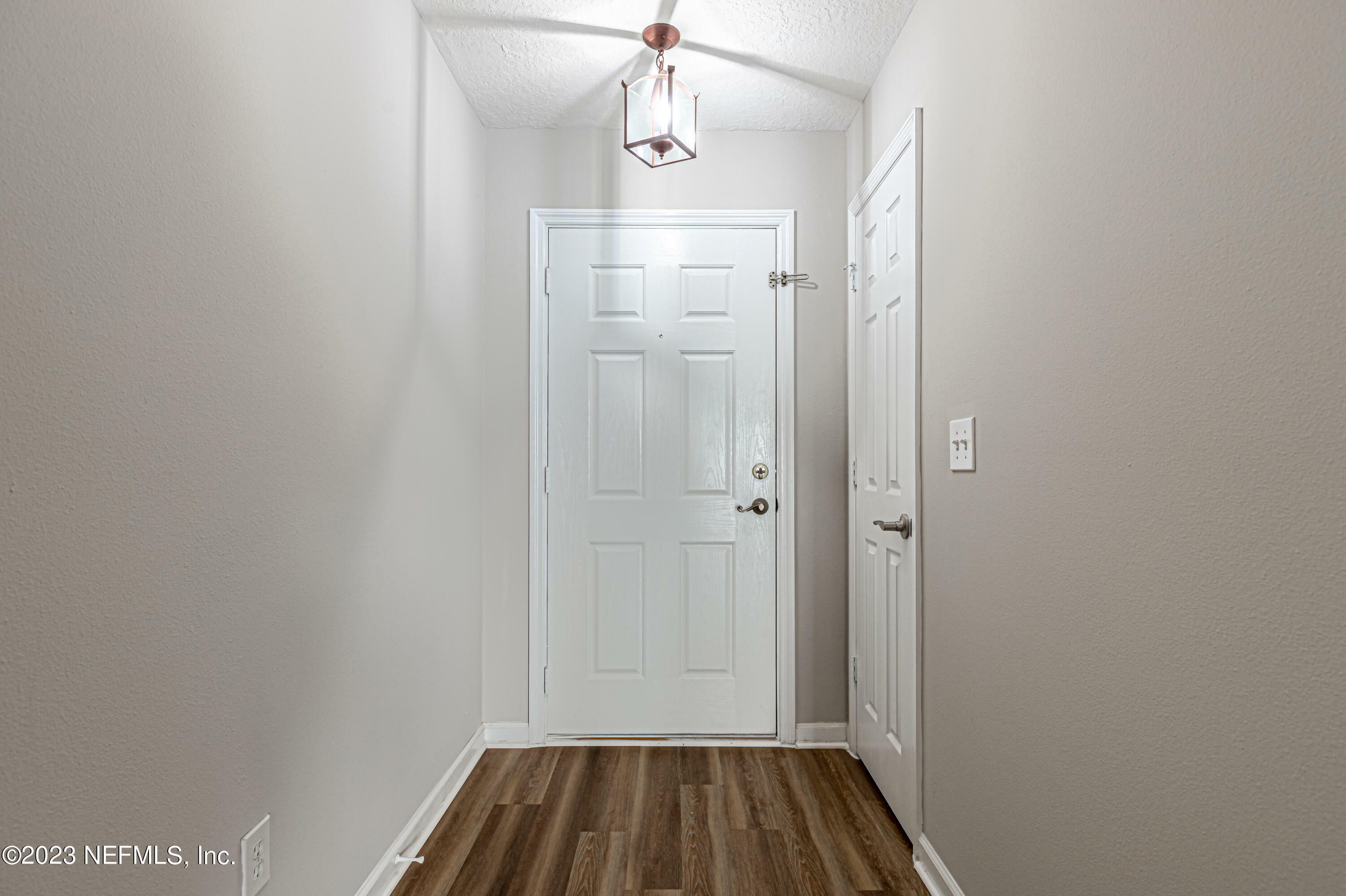 Property Photo: 1500 Calming Water Drive 404 FL 32003