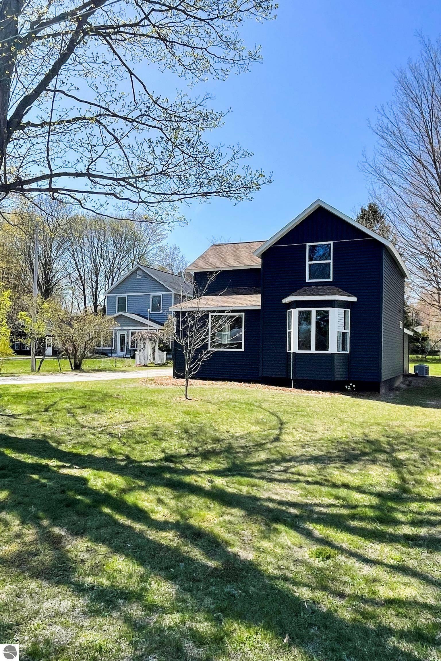 Property Photo: 531 Corning Avenue MI 49635