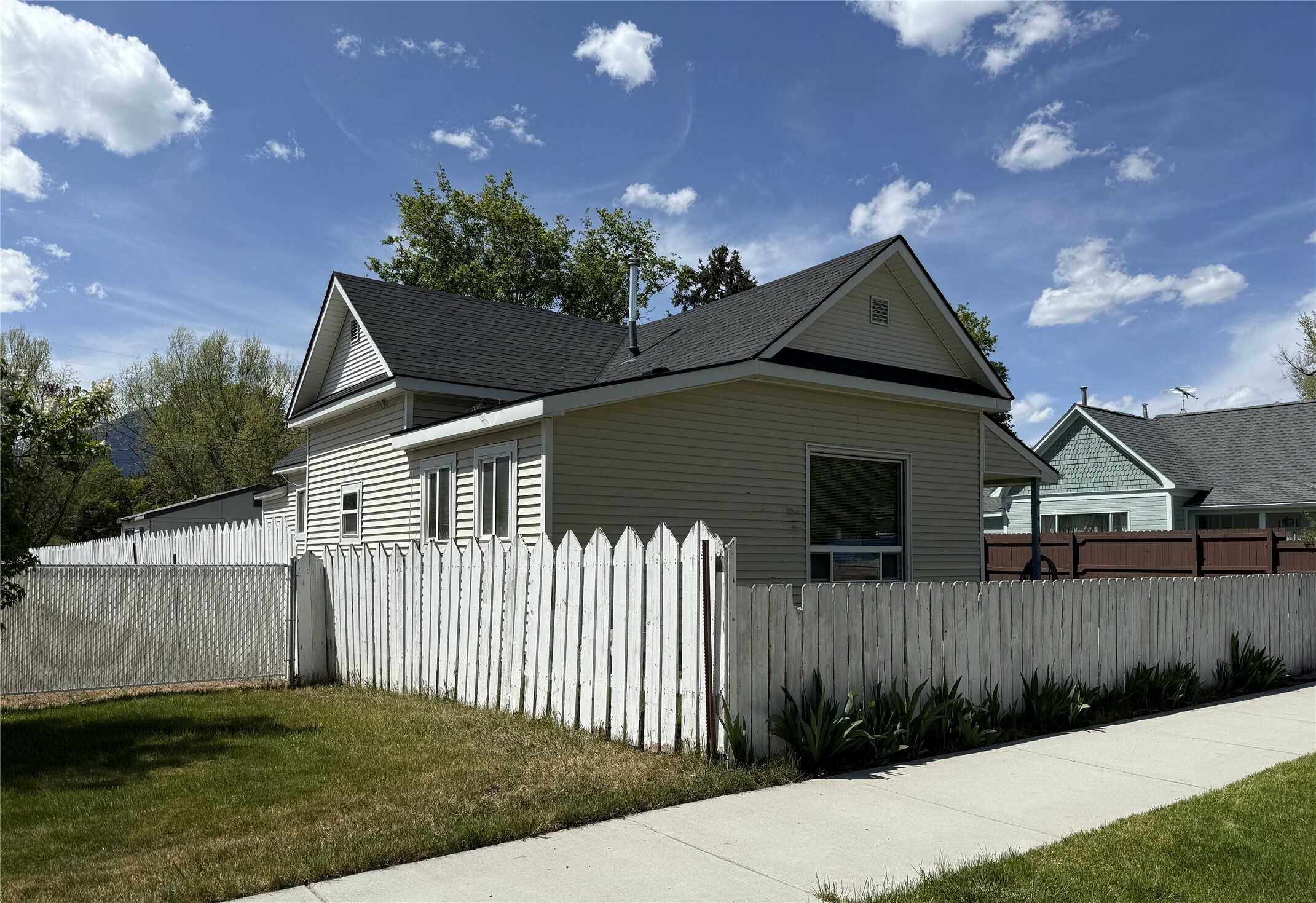 Property Photo: 409 N 5th Street MT 59840