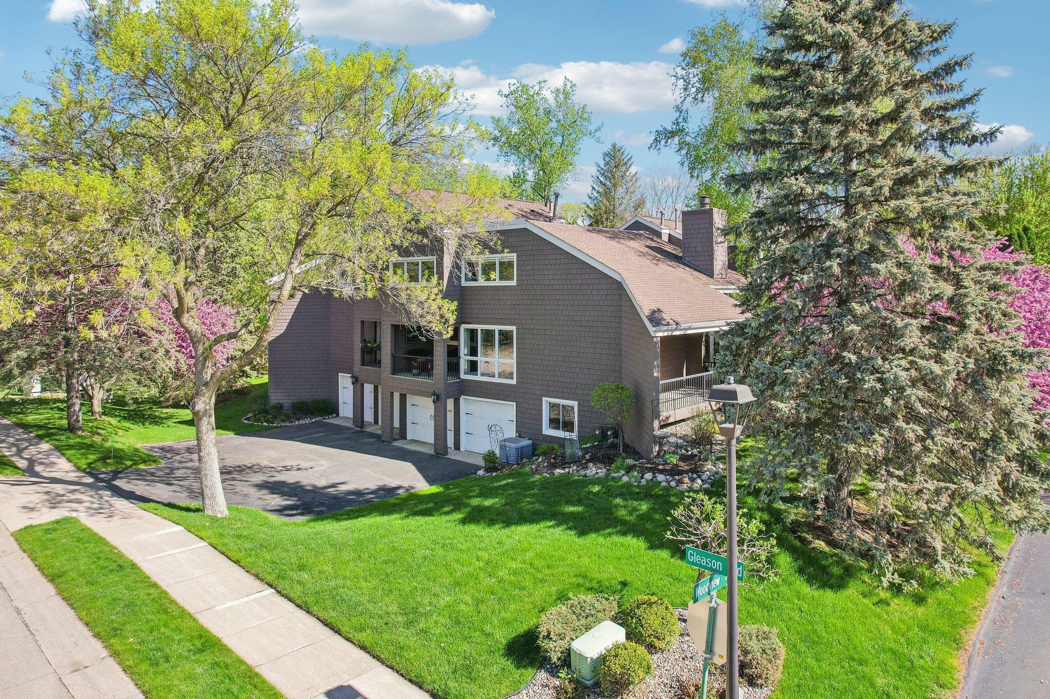 Property Photo: 7676 Woodview Court MN 55439