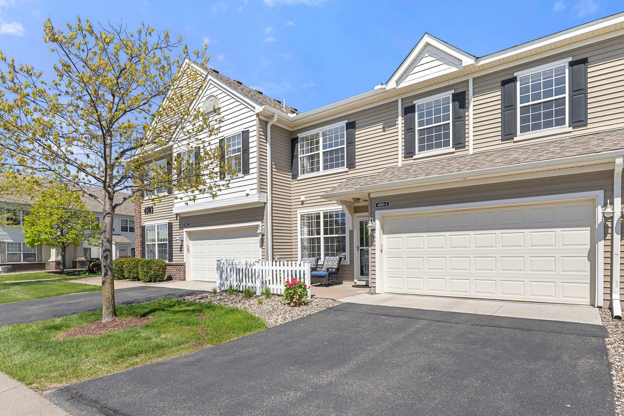 Property Photo: 4503 Rosemary Way 5 MN 55038