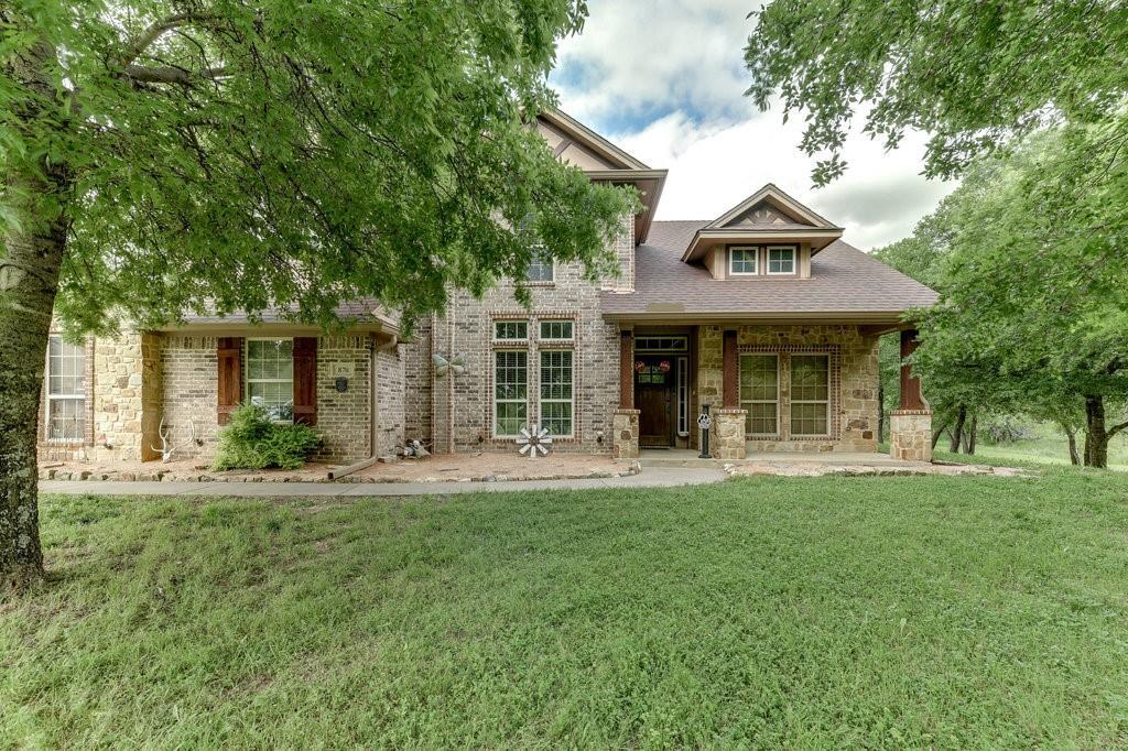 Property Photo: 870 1st Street TX 76064