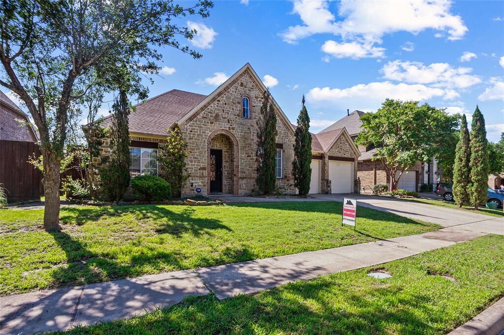 Property Photo:  17 Wimbledon Court  TX 75032 