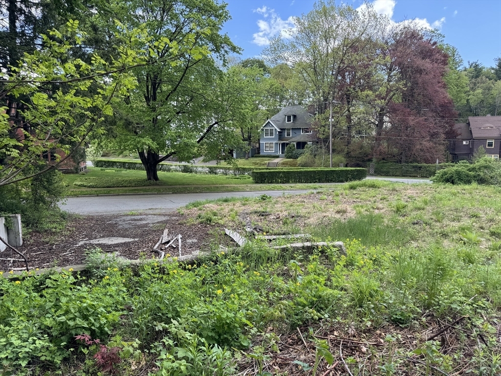 Property Photo: 2 Orchard St MA 01301