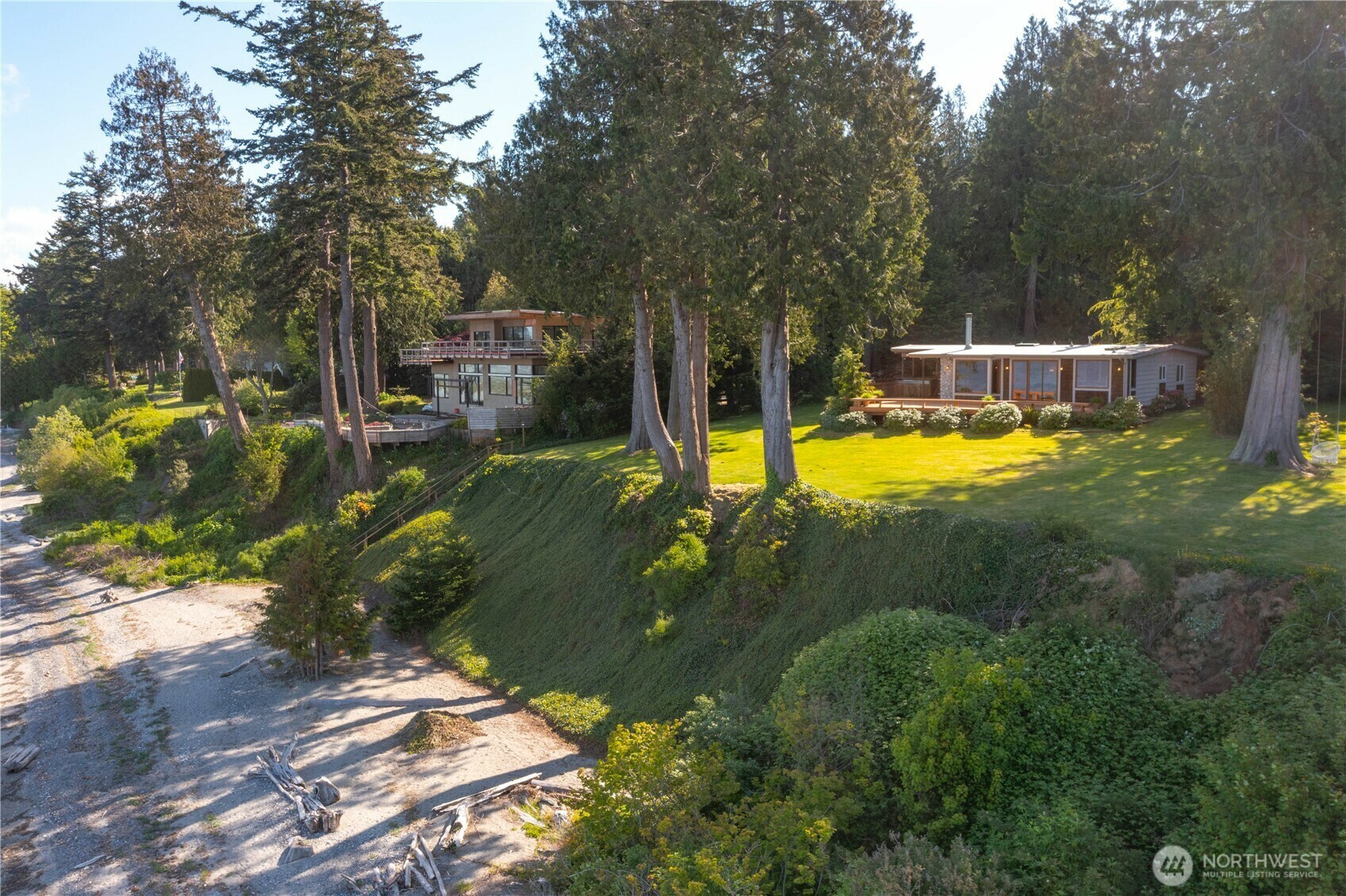 Property Photo: 3003 Haxton Way WA 98226