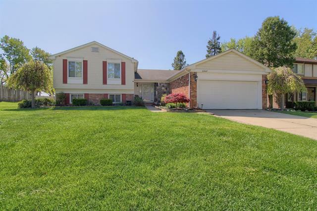 Property Photo: 13947 Ashurst St Street MI 48154