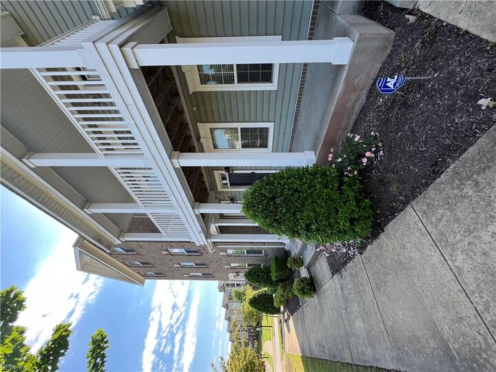 306 Fountain Way 90  Hampton VA 23666 photo