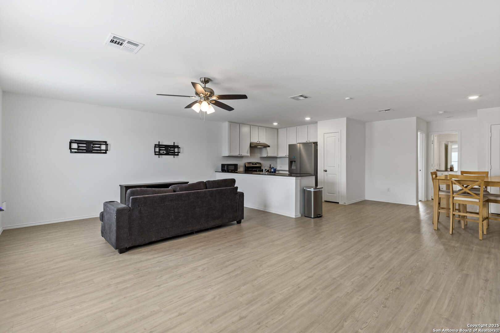 Property Photo: 7110 Stellar Cove TX 78252