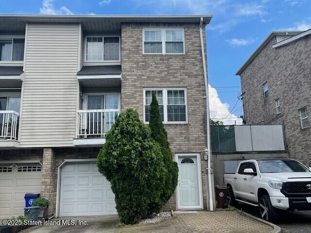 Property Photo:  357 Hylan Boulevard A  NY 10305 