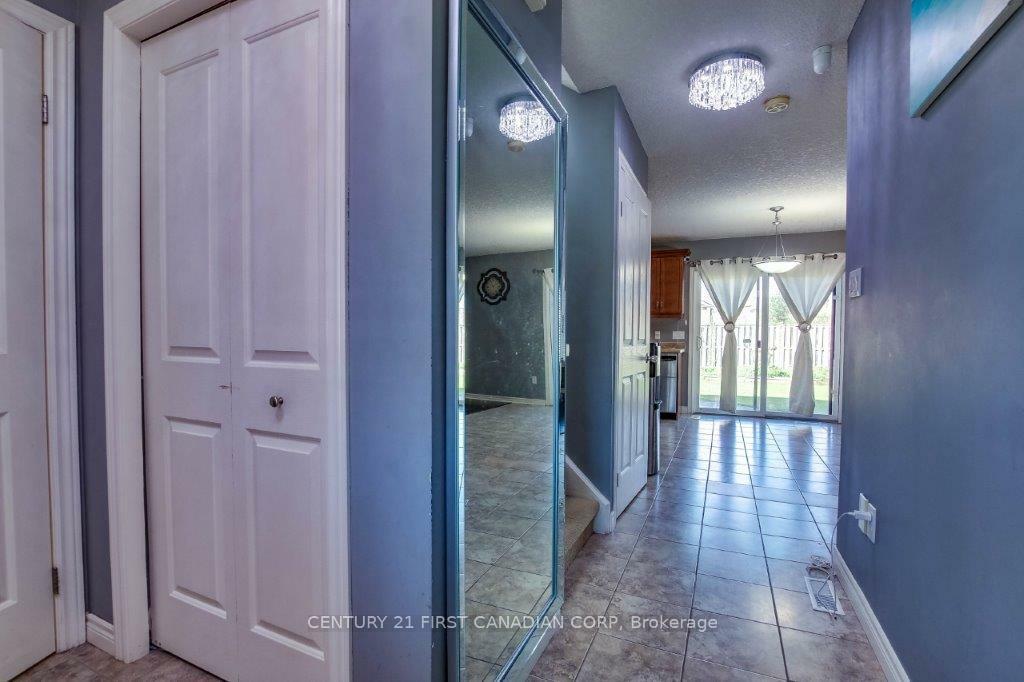 Property Photo: 1678 Blackmaple Crescent ON N5Y 6L6