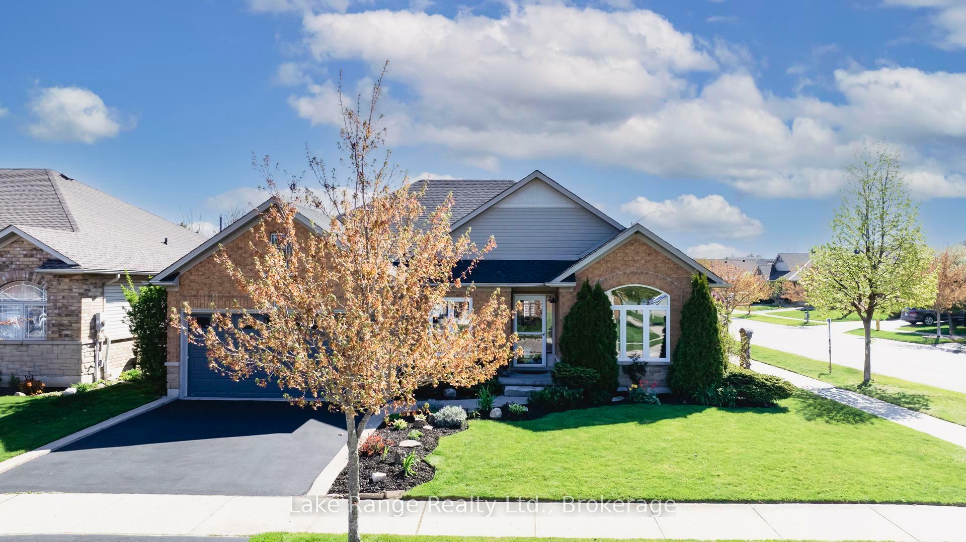 Photo de la propriété: 82 Savannah Ridge Drive ON N3L 4G2