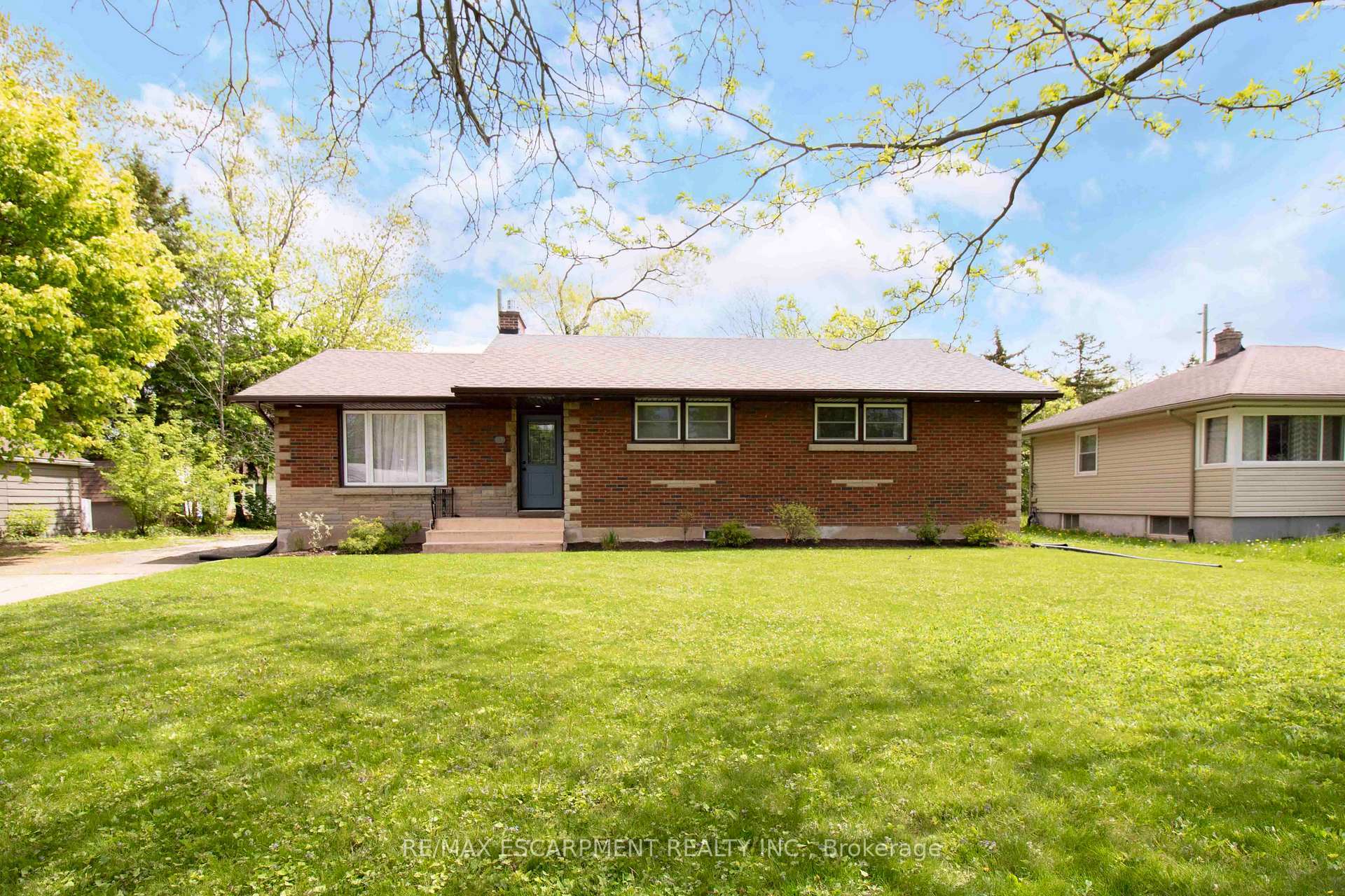 Property Photo: 31 Masterson Avenue ON L2T 3P2
