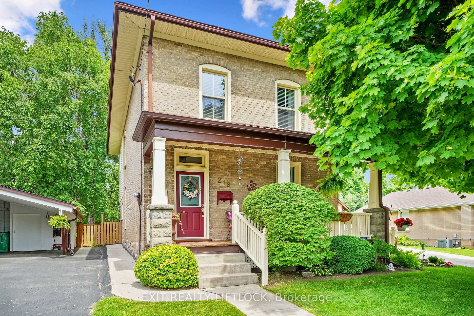 Property Photo: 218 Lee Street ON K9H 5N9