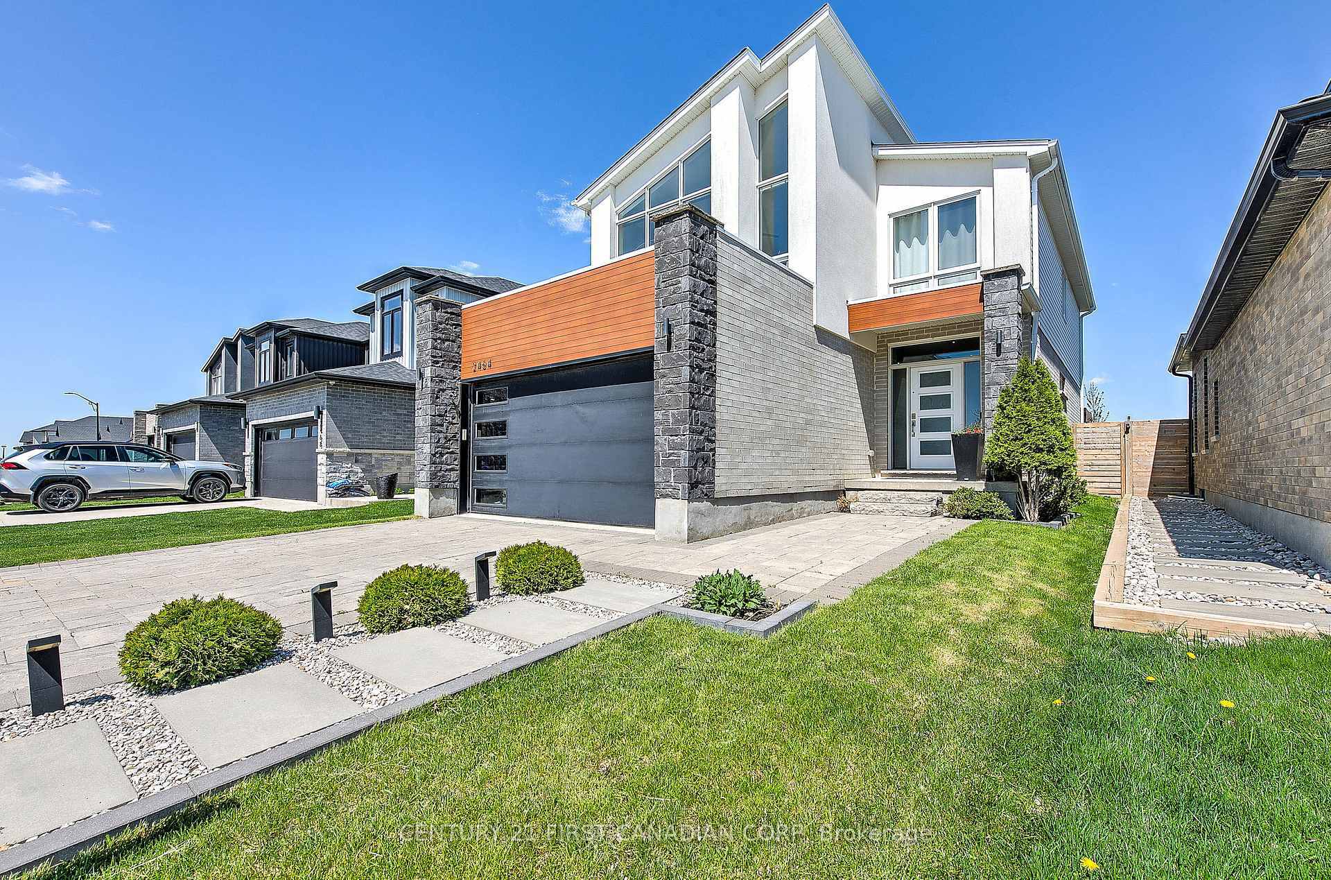 2464 Buroak Drive  London North ON N6G 0L5 photo