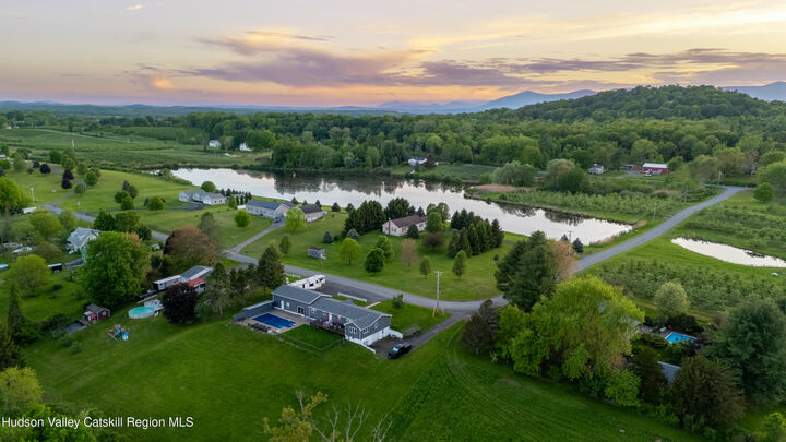 43 Klibar  Hudson NY 12534 photo