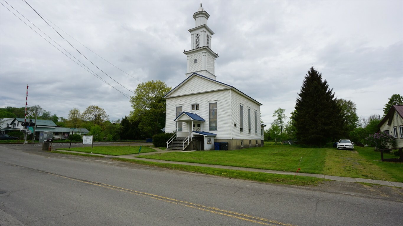 Property Photo: 605 Main St. NY 13803