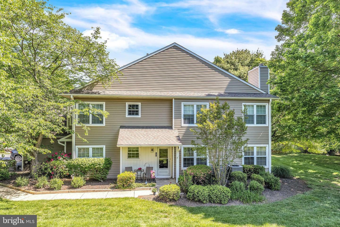 Property Photo: 284 Stanton Court 284 PA 19342
