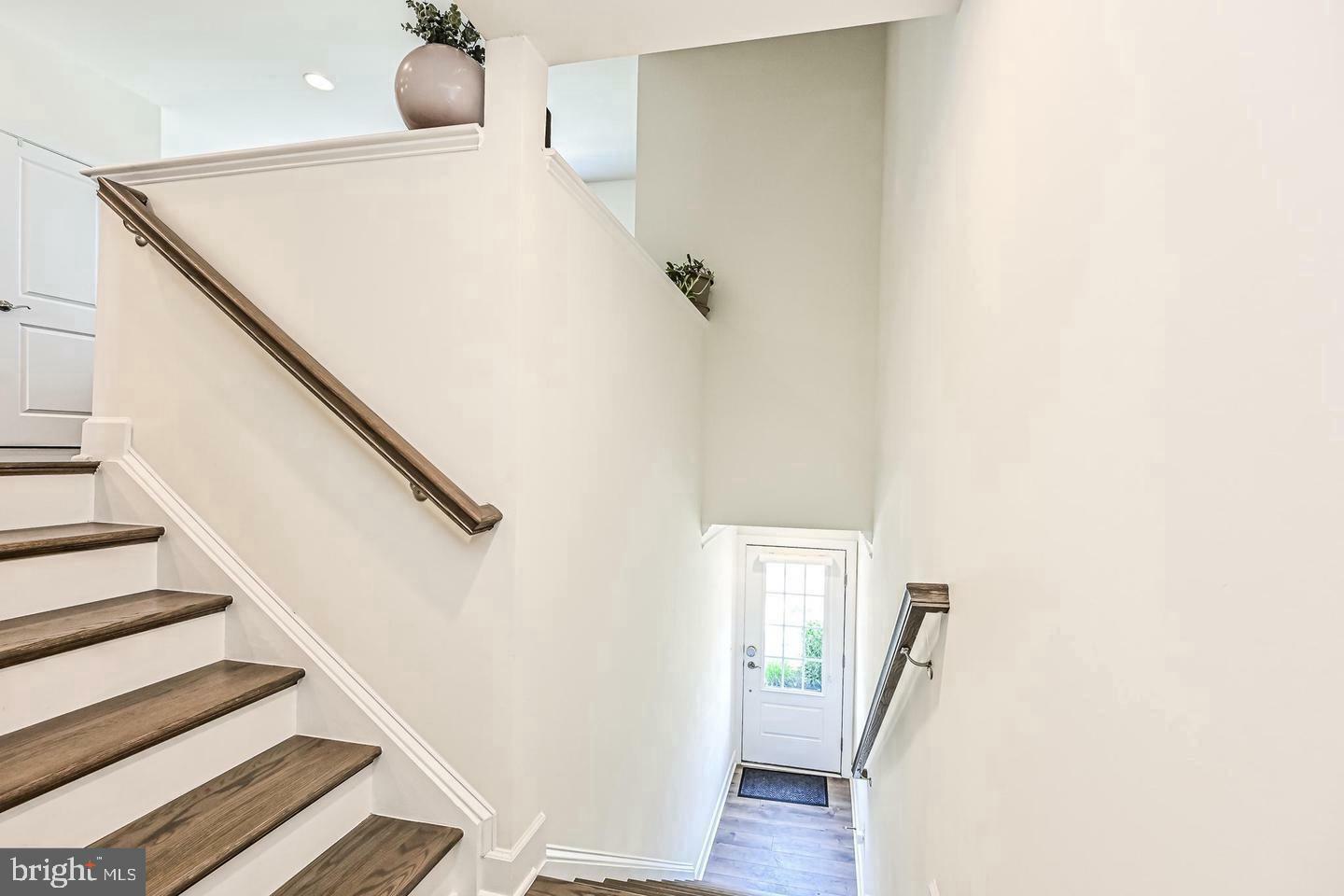 Property Photo: 13821 Litespeed Way VA 20155
