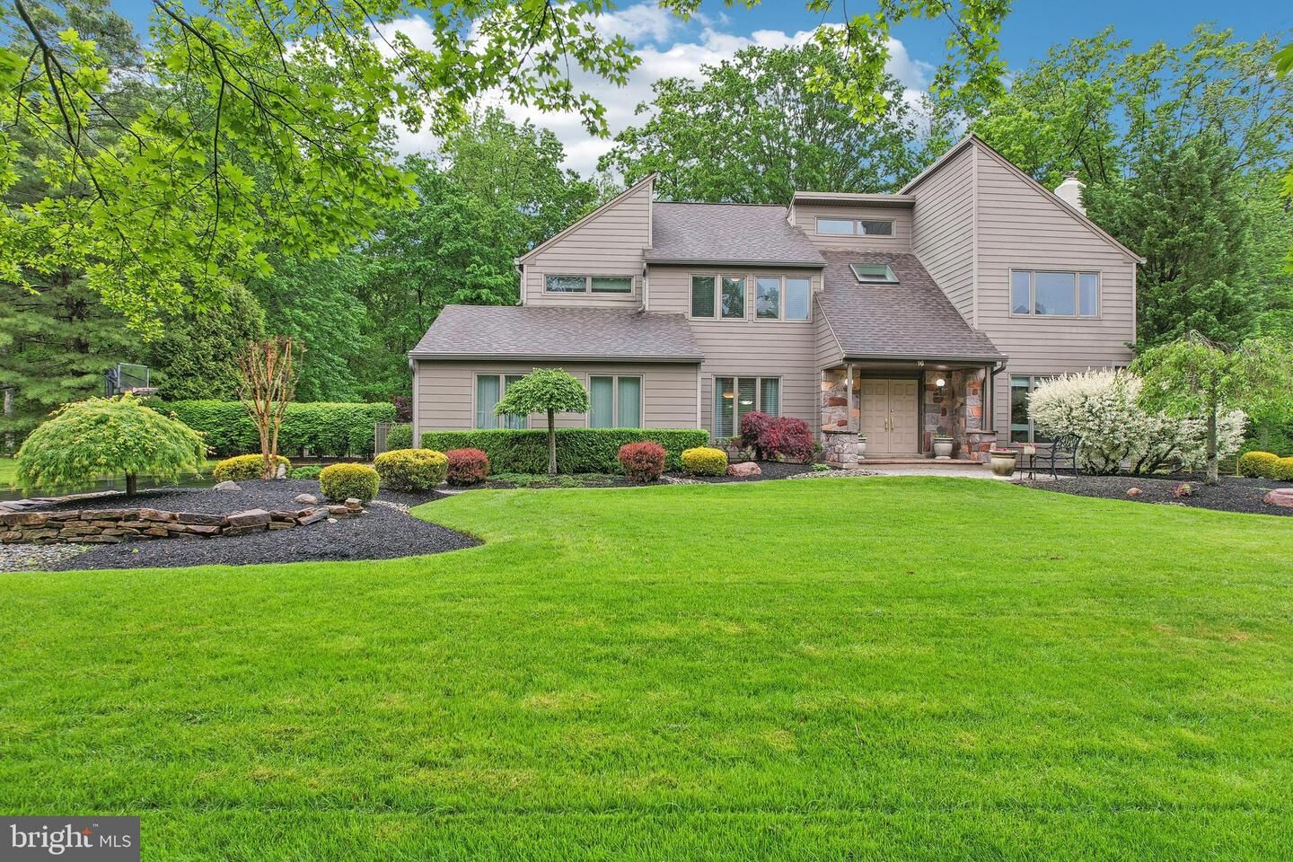 Property Photo: 16 Victoria Place NJ 08550