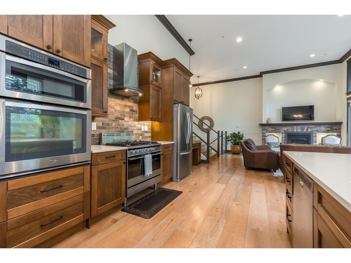 Property Photo: 5410 Abbey Crescent BC V2R 0J6