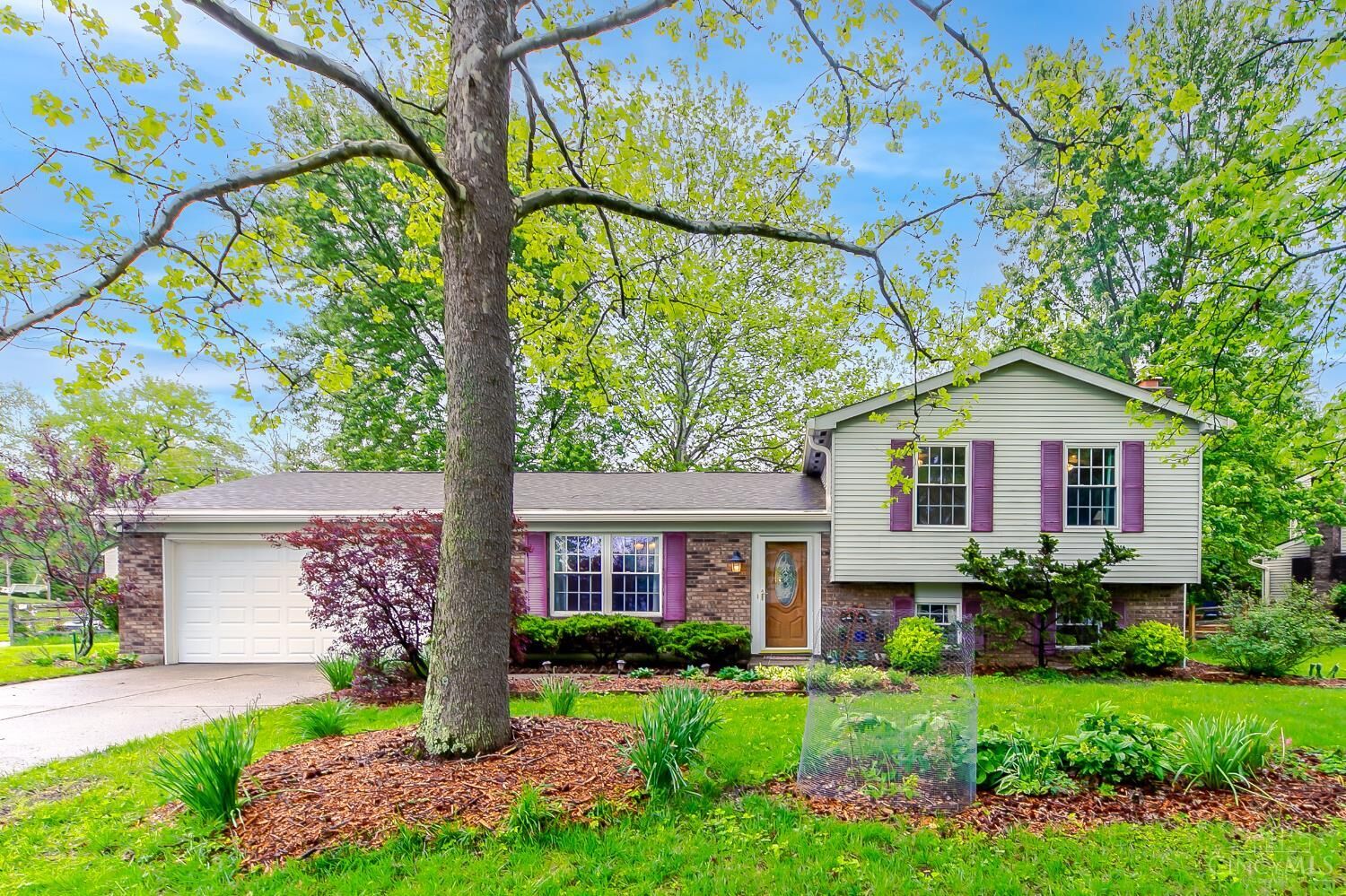 Property Photo: 7774 Heatherglen Drive OH 45255