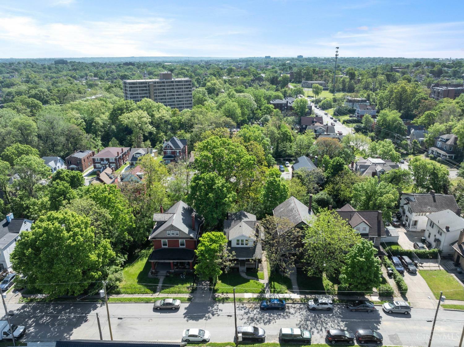 Property Photo: 3548 Eden Avenue OH 45229