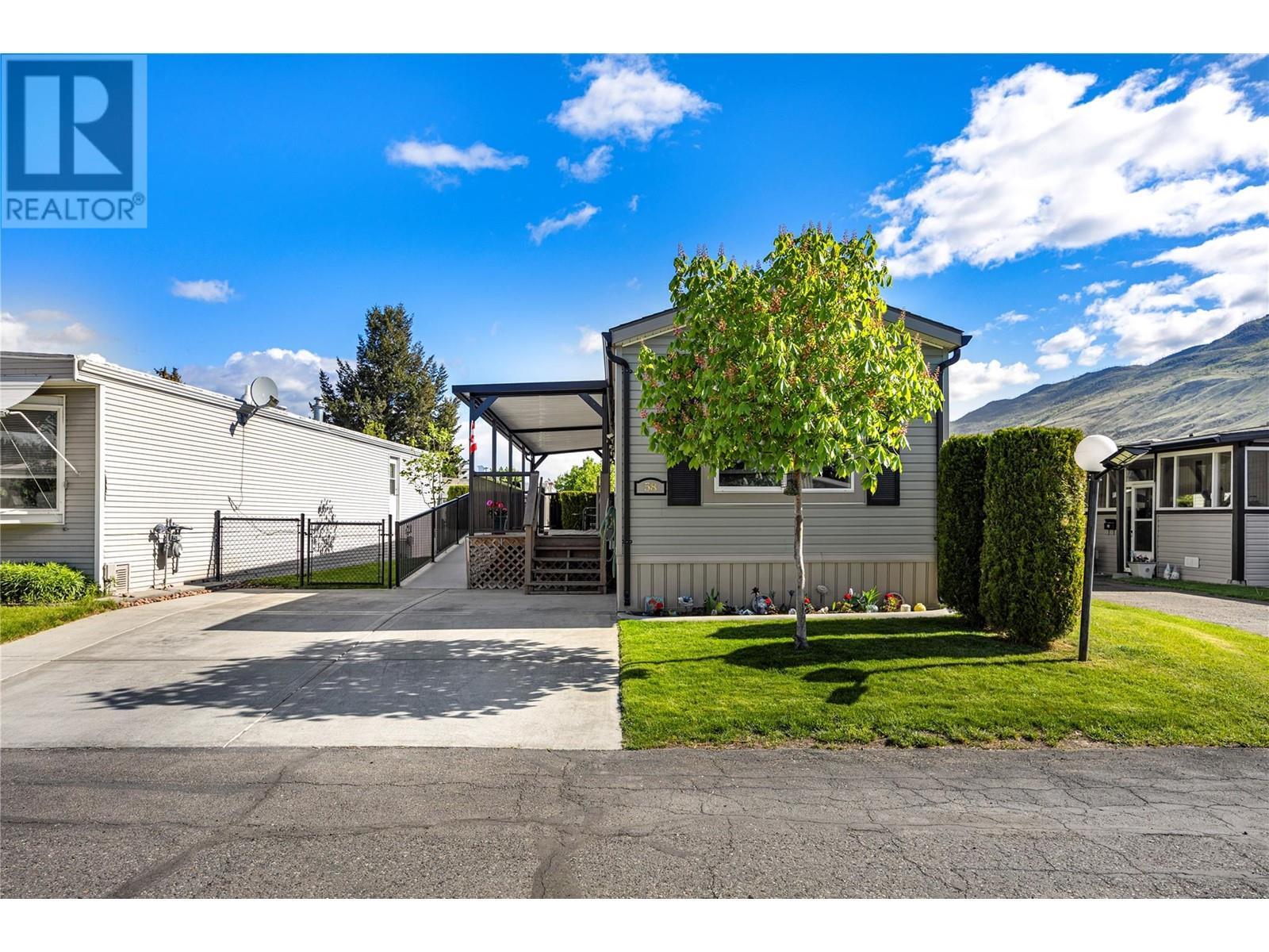 Property Photo: 2400 Oakdale Way 58 BC V2B 6W7