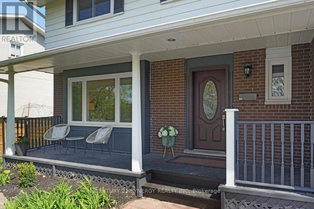 Photo de la propriété: 2522 Needham Crescent ON K1V 6K2