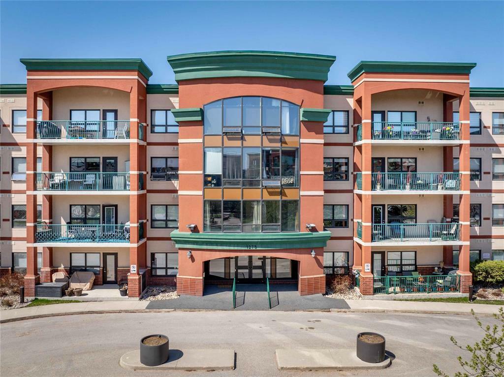 1275 Leila Avenue  Winnipeg MB R2P 1J6 photo