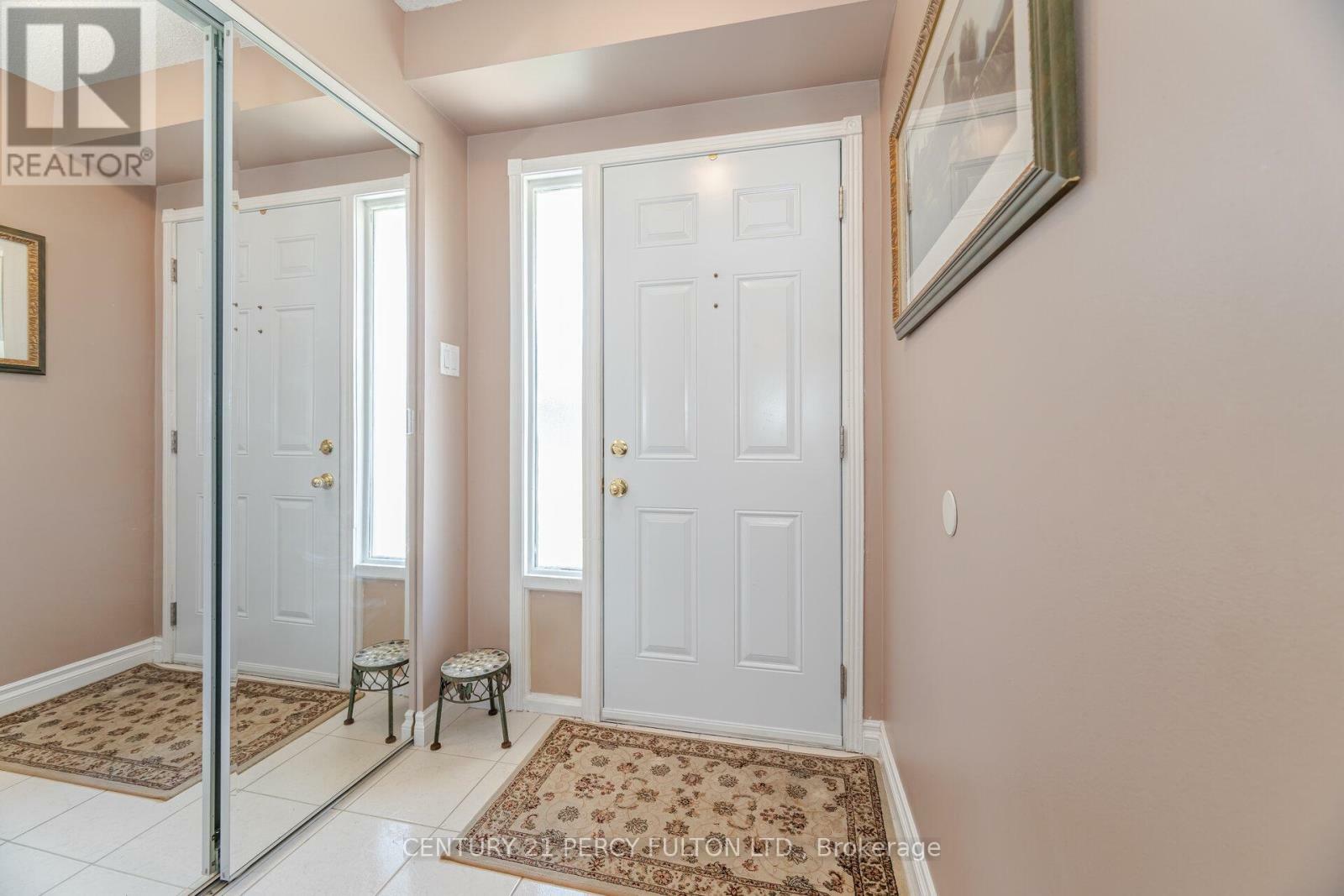 Property Photo: 580 Eyer Drive 9 ON L1W 3B7