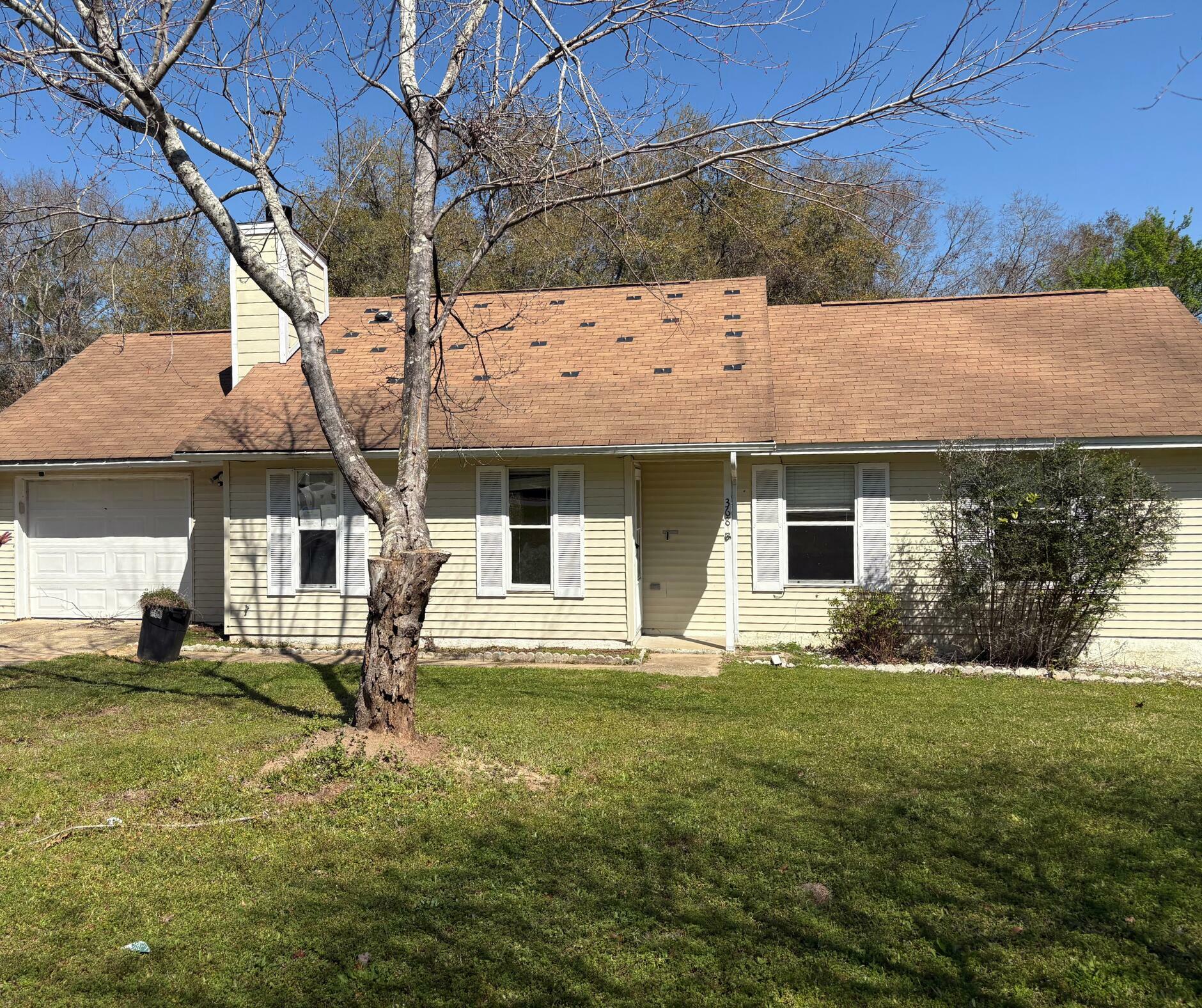 Property Photo:  368 John King Road  FL 32539 