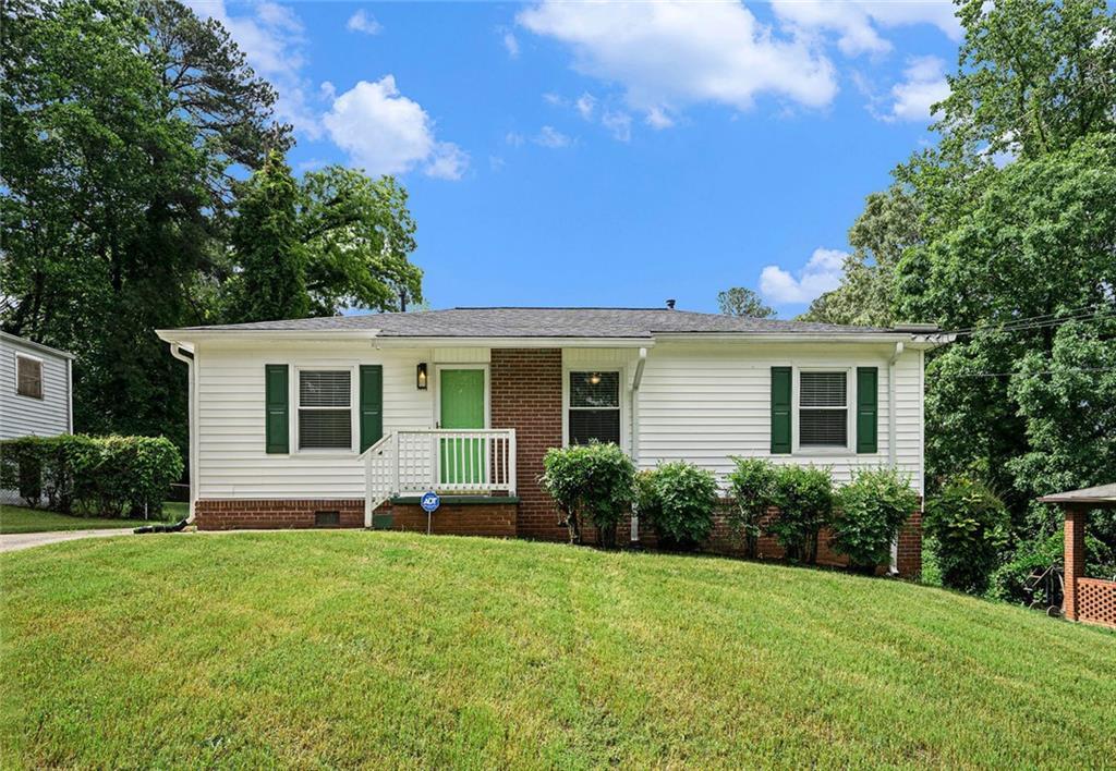 Property Photo: 3650 Croft Place NW GA 30331