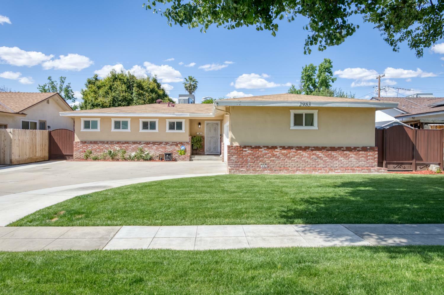 2983 E Northdale Avenue  Fresno CA 93726 photo