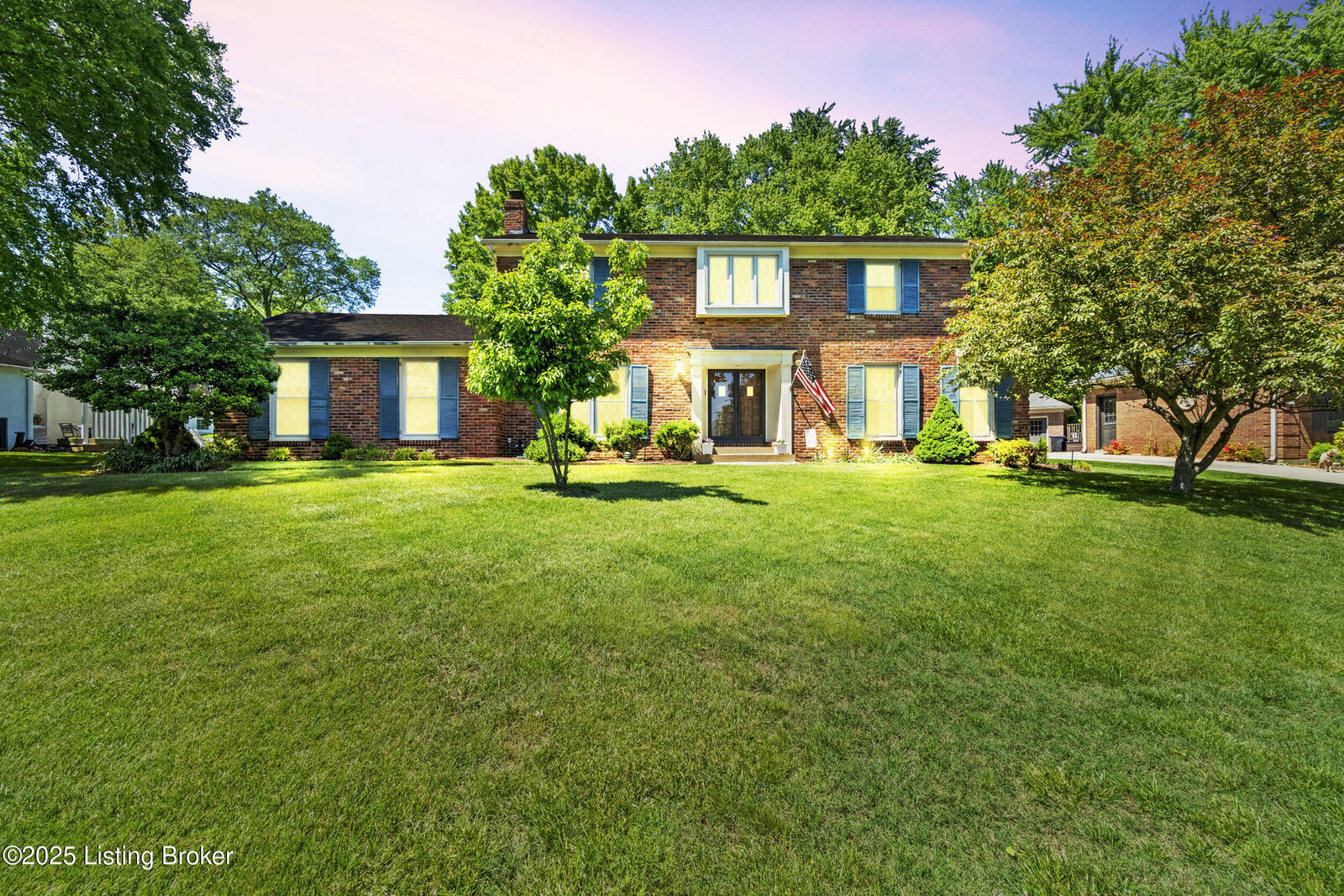 Property Photo: 7103 Green Spring Dr KY 40241