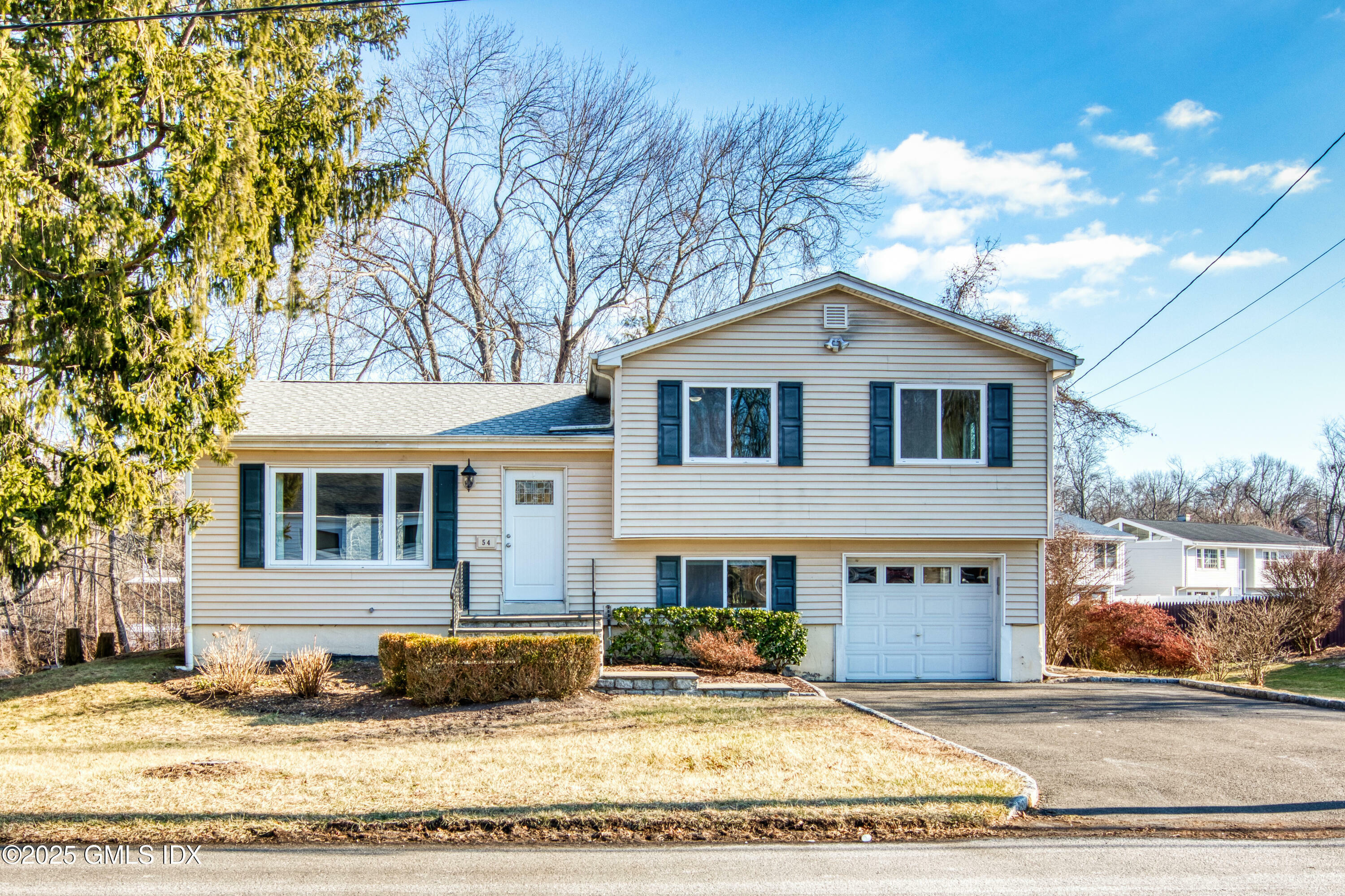 Property Photo: 54 Mary Lane CT 06878
