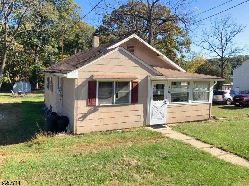 Property Photo: 59 Hopatchung Rd NJ 07843