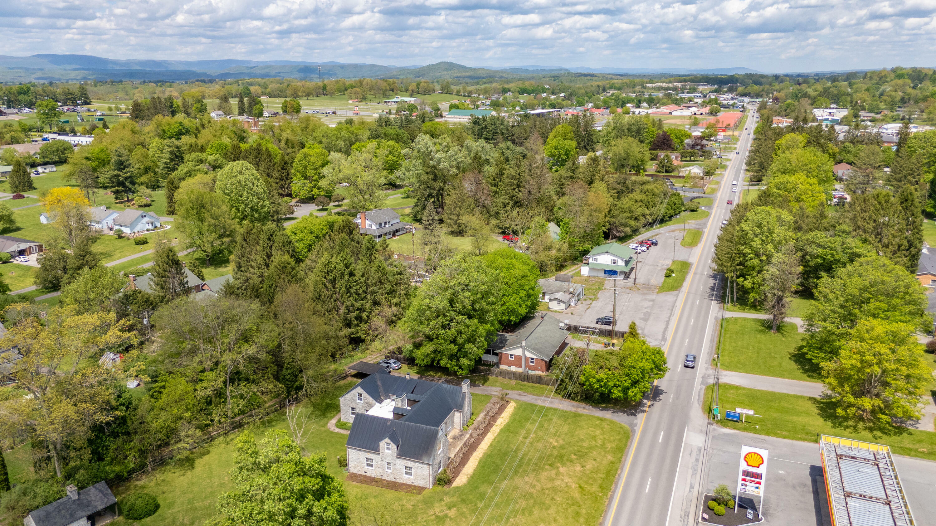 Property Photo: 8789 S Seneca Trl WV 24970