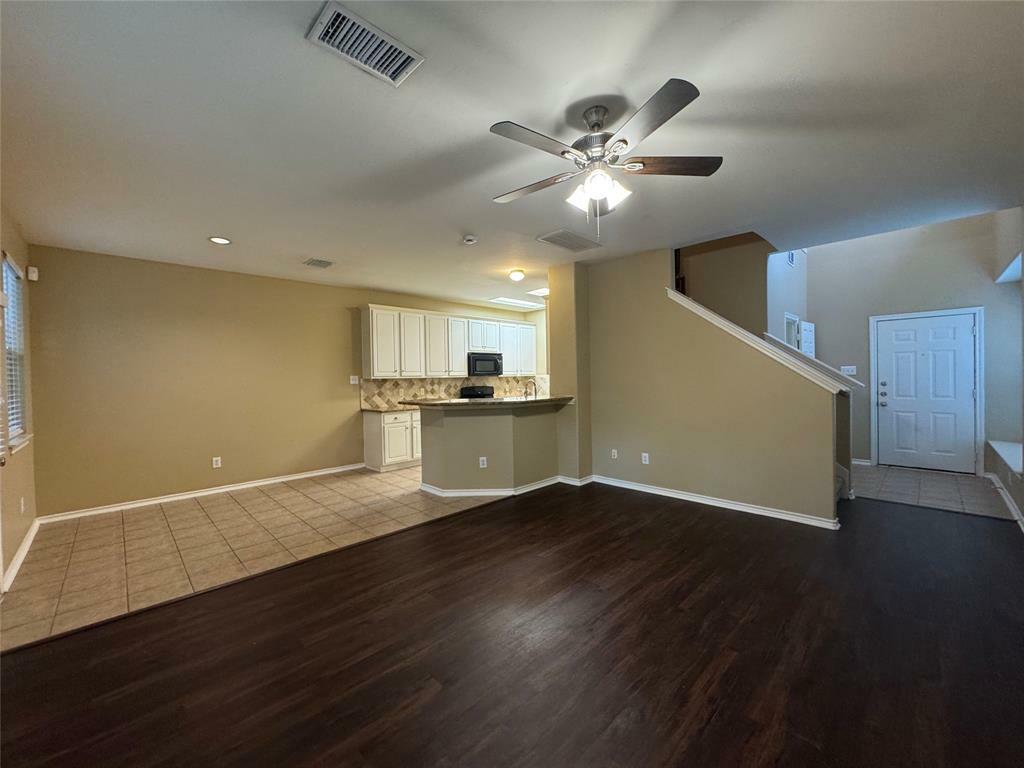 Property Photo: 118 N Camellia Grove Circle TX 77382